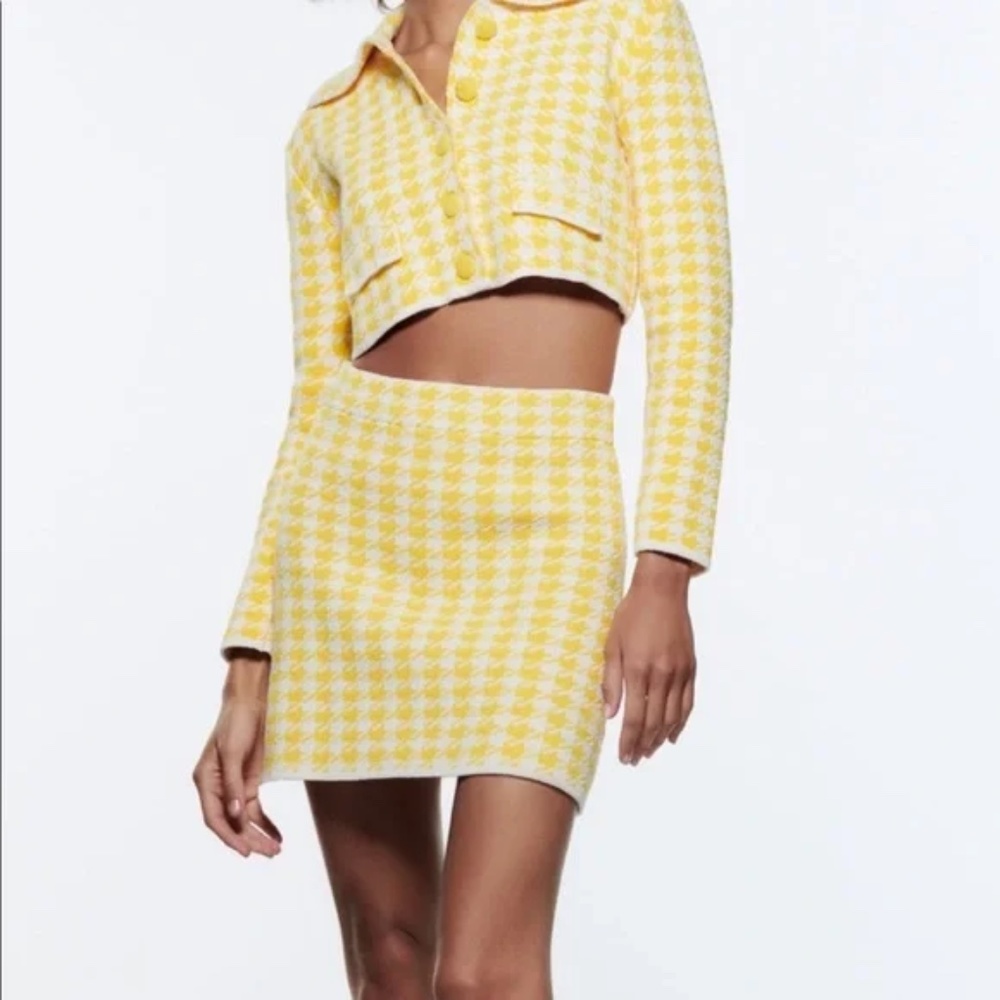 NEW ZARA Yellow White Knit Cardigan Cropped Top NW out tags